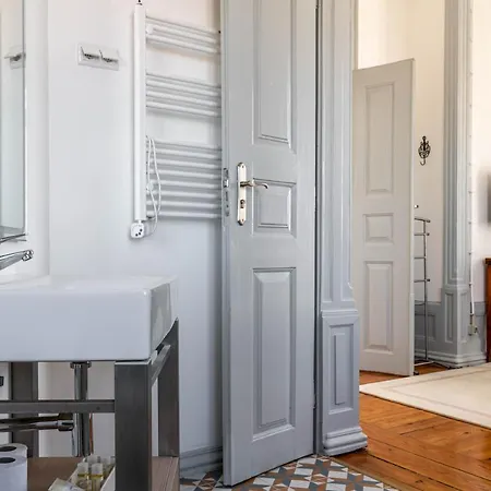 The Luggage 4* Coimbra