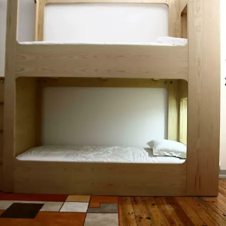 The Luggage Konukevi 4*