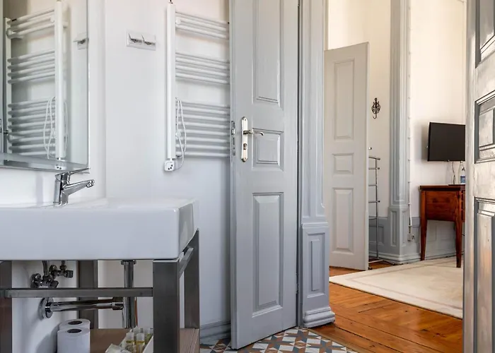 The Luggage 4* Coimbra