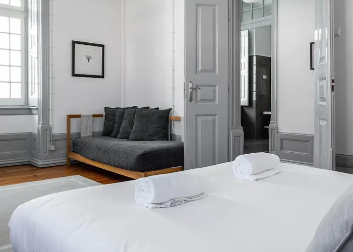 The Luggage Guest house 4*