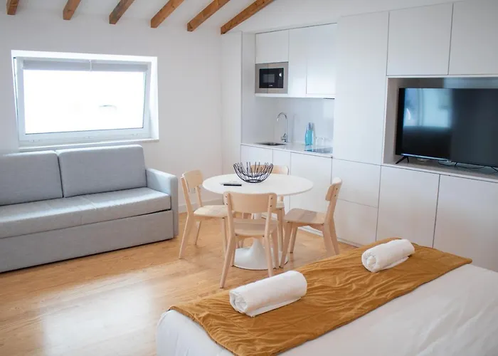 The Luggage Guest house 4*