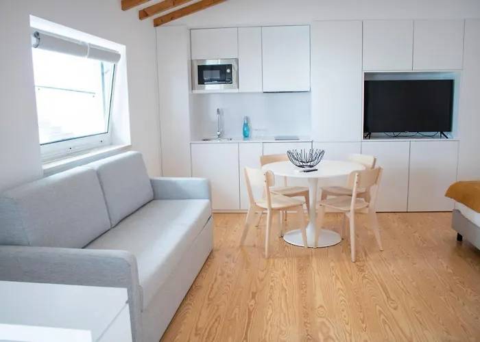 The Luggage Guest house 4*