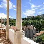 The Luggage Guest house